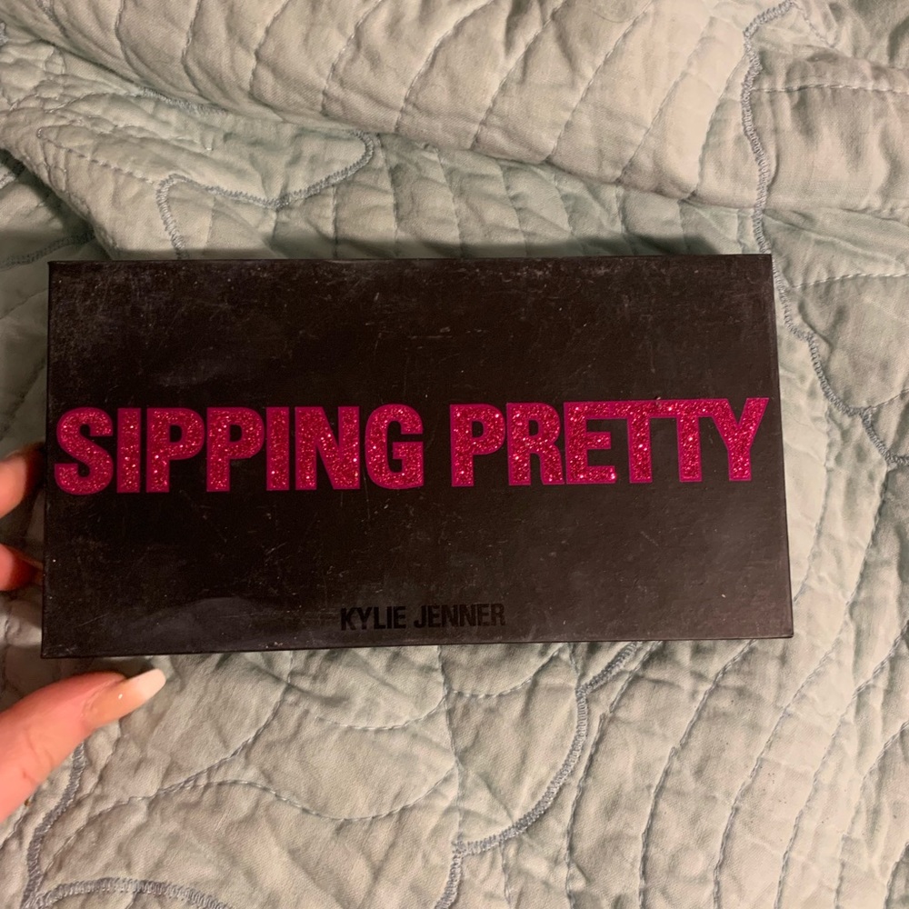 Kylie birthday pallet